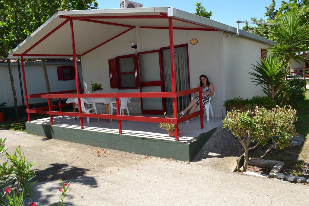 Villaggio Albergo Cervo Zapponeta Buitenkant foto