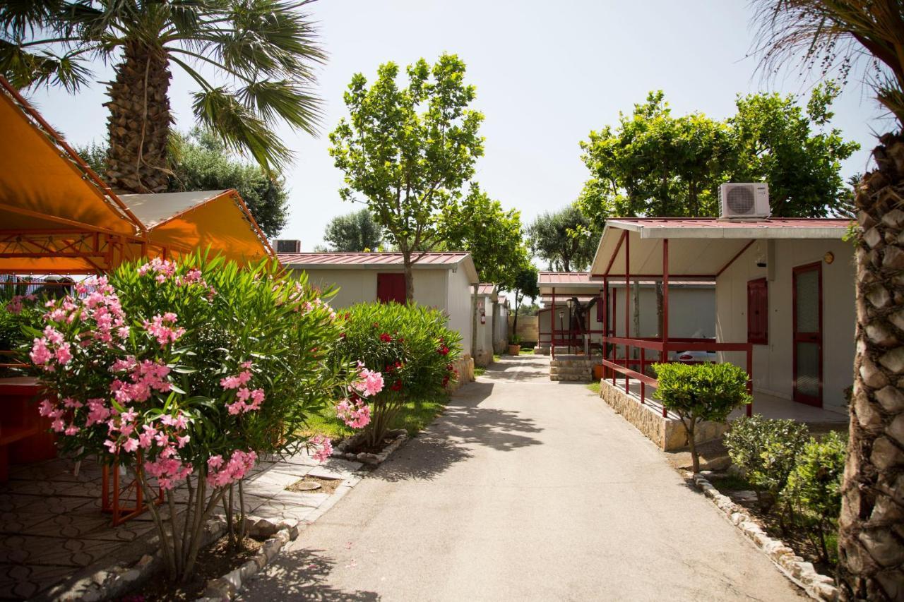 Villaggio Albergo Cervo Zapponeta Buitenkant foto